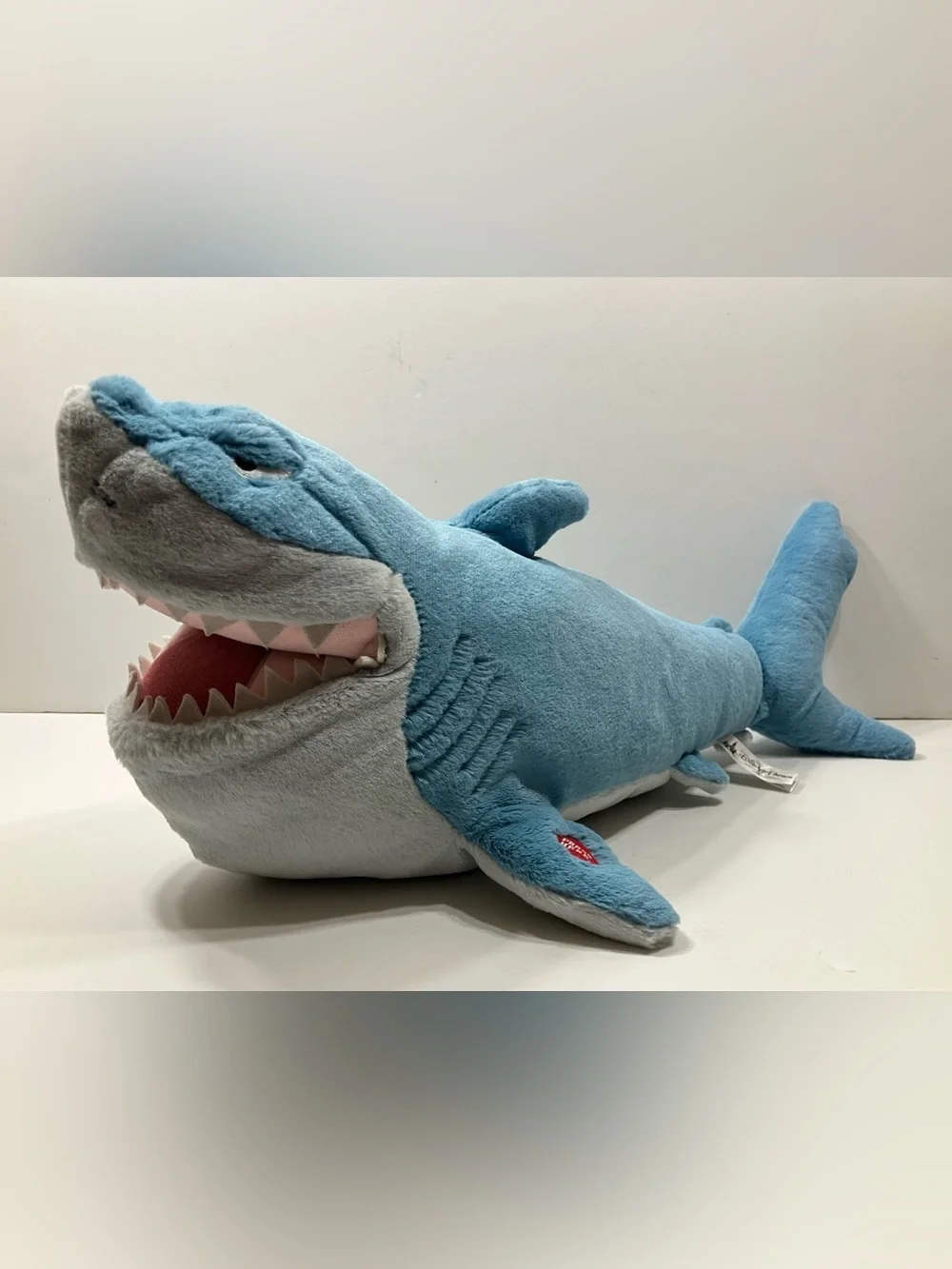 Finding Nemo - talking Bruce the Shark  Stuffed Animal NWOT
